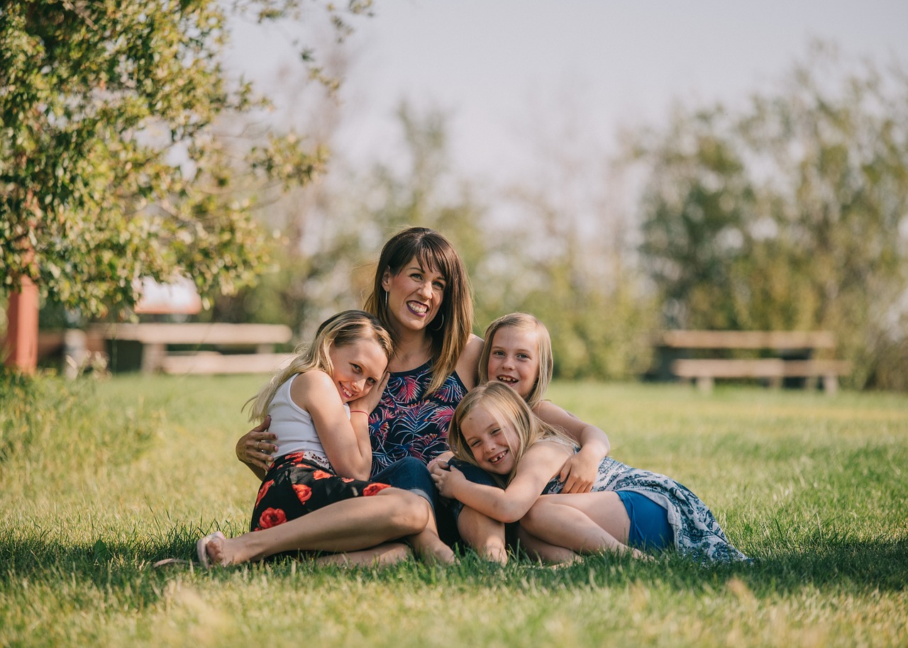 Ay Burcu ve Aile Bağları: Annelik ve Aile İlişkilerindeki Rolünüz